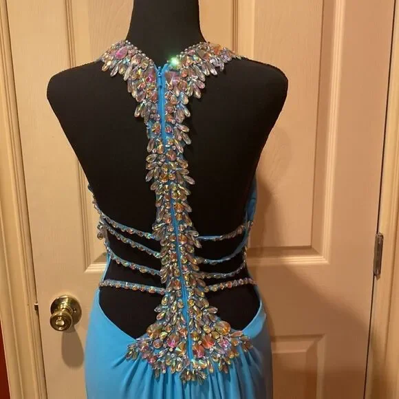 Tony Bowls Halter Crystal Dress Size 6